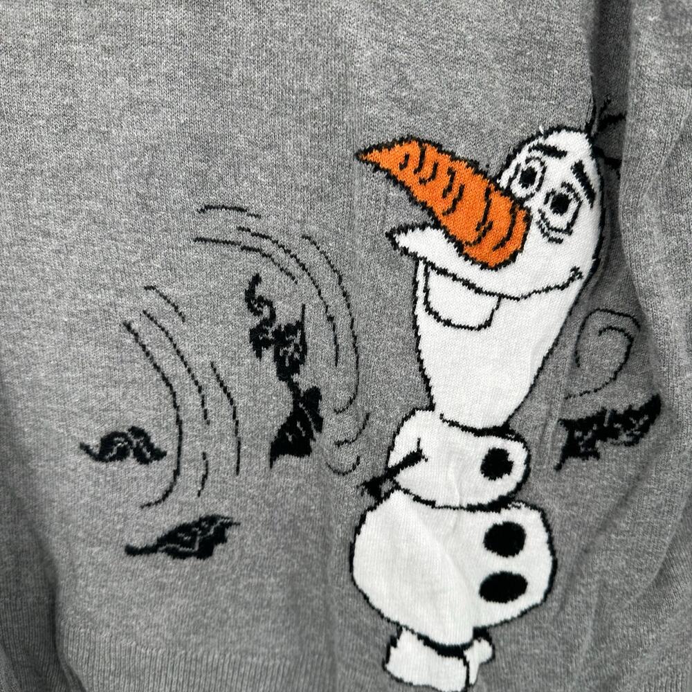 Disney Frozen II‎ x Torrid Size 3 3XL V Neck Pullover Sweater Gray White Black - Picture 3 of 4